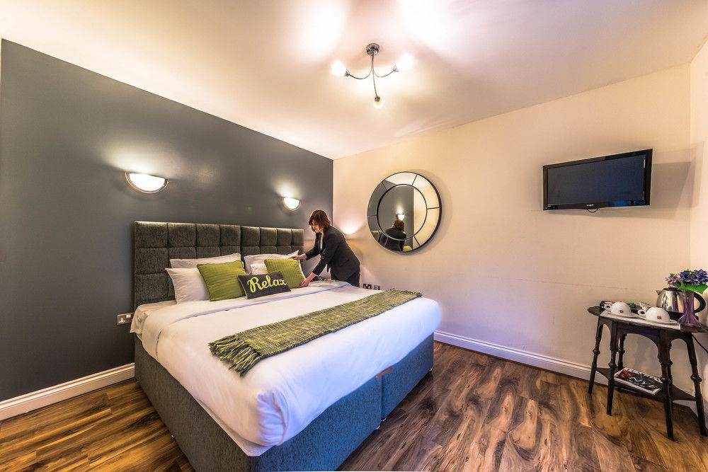 סלאו Baylis House Hotel מראה חיצוני תמונה