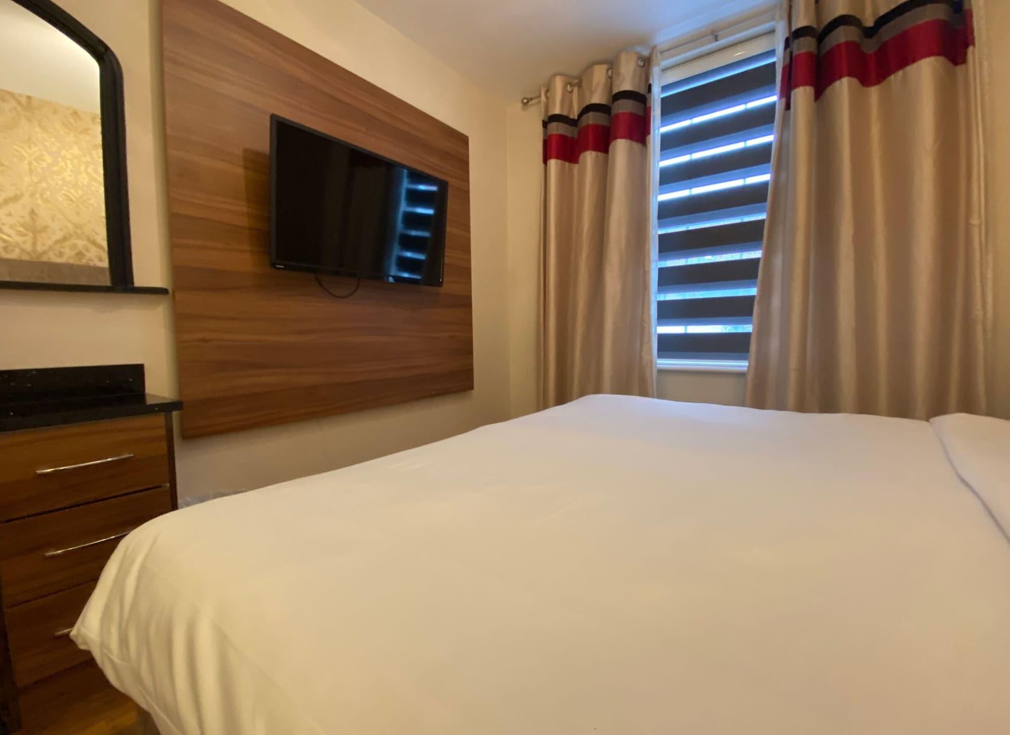 סלאו Baylis House Hotel מראה חיצוני תמונה