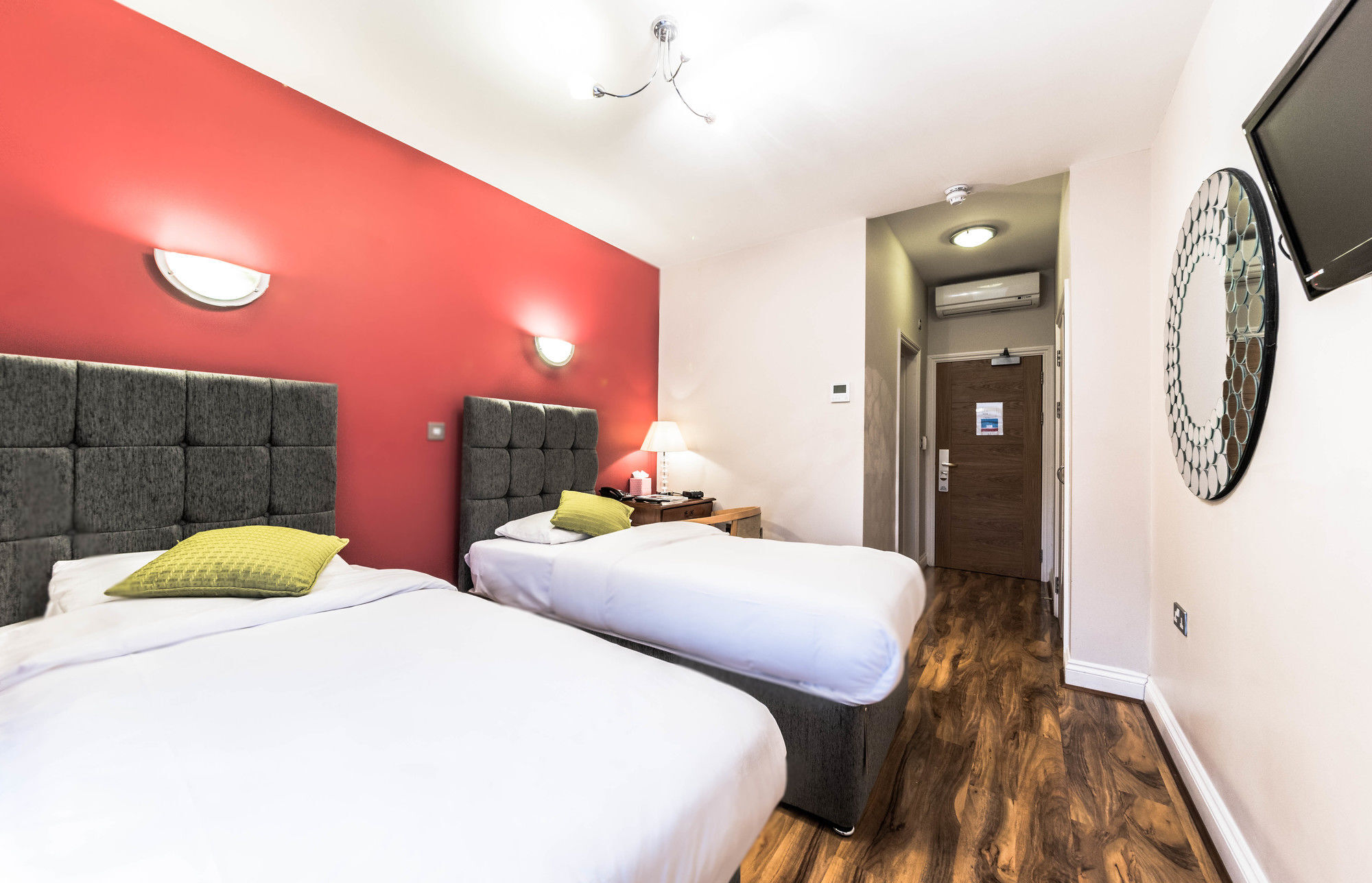 סלאו Baylis House Hotel מראה חיצוני תמונה
